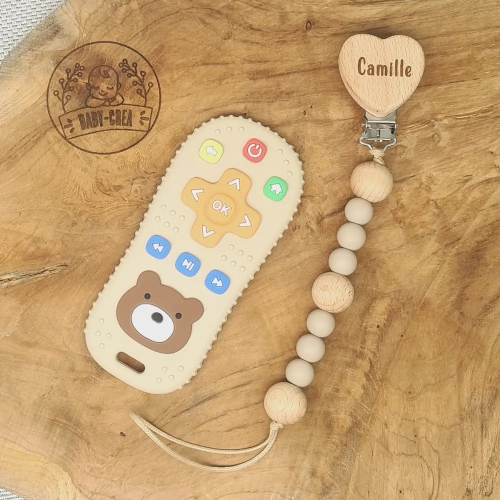 Coffret Bébé Personnalisé – Attache Tétine & Jouet Dentition Télécommande – Image 5